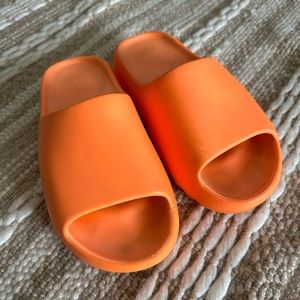 Yeezy Slides